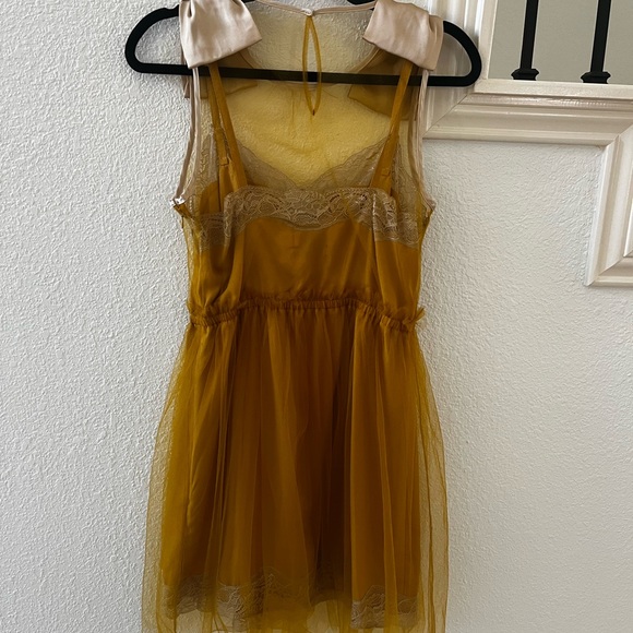 Party cocktail dress bows on shoulder size s - Picture 3 of 4